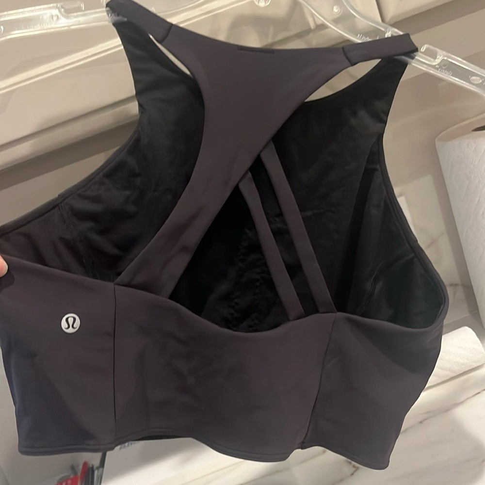 Black Lululemon crop (12)